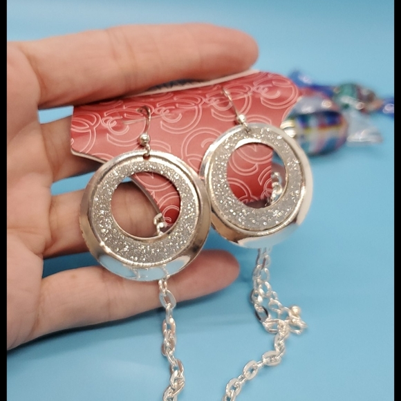 Charming Charlie Silvertone round disc shiny matte mix earrings and necklace set - Picture 4 of 5